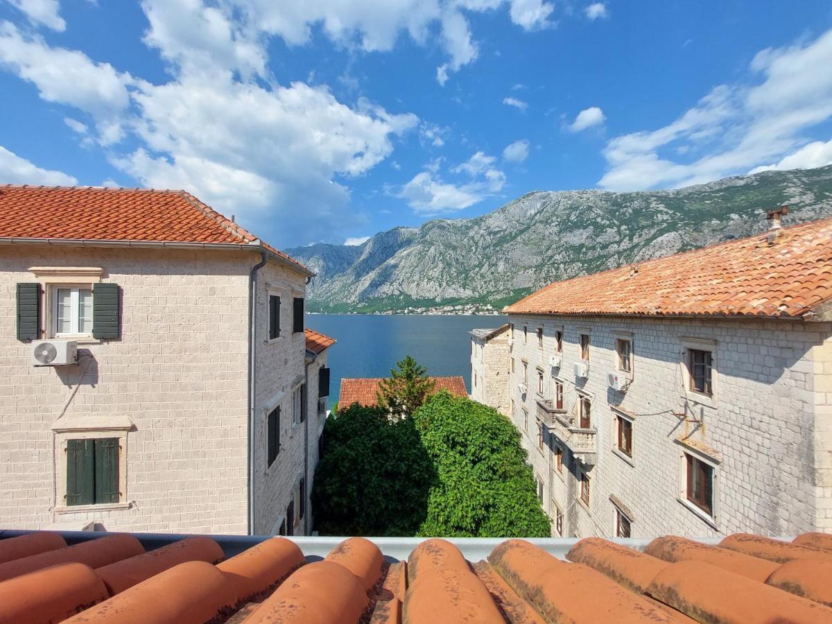 Apartments Jelena Kotor Eksteriør billede