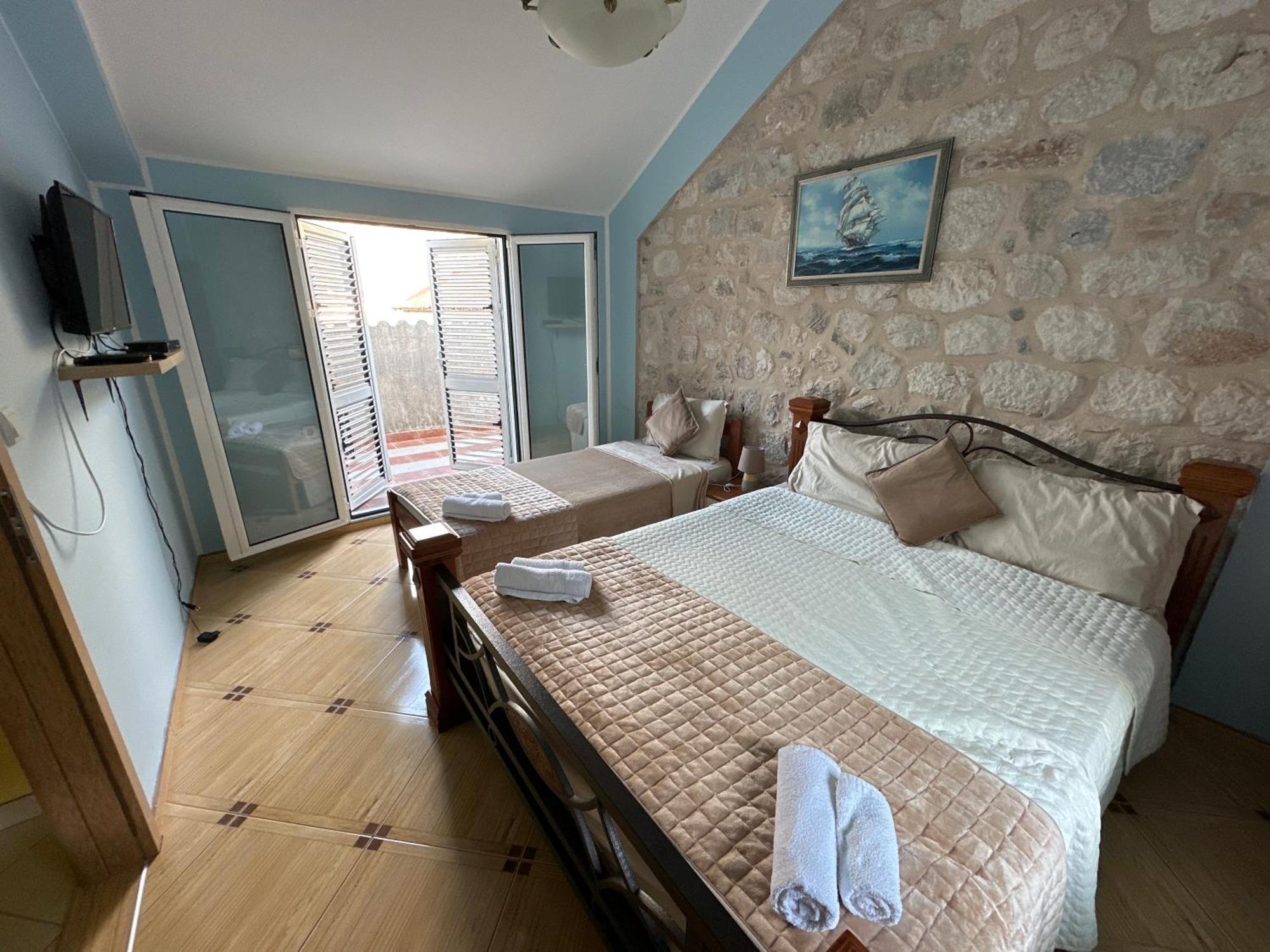 Apartments Jelena Kotor Eksteriør billede