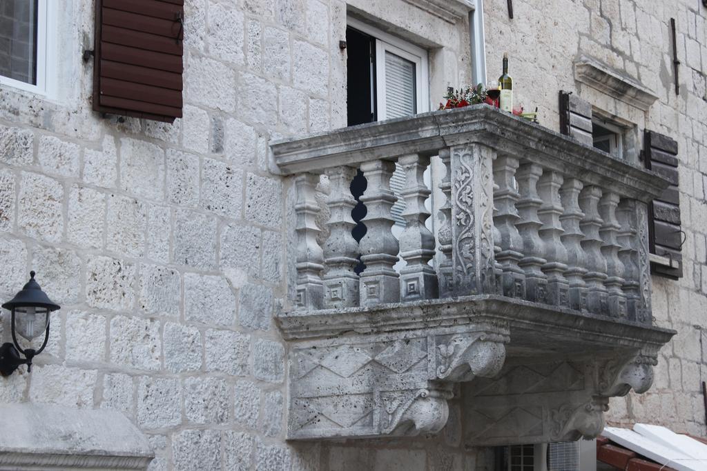 Apartments Jelena Kotor Eksteriør billede